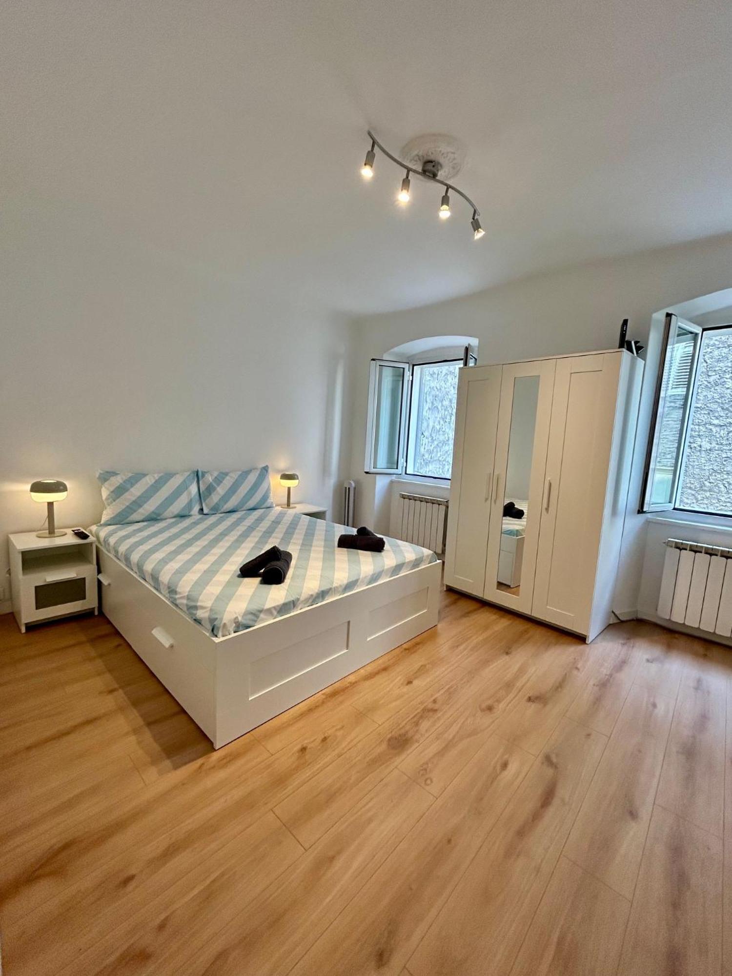 Residence Zar 6 Trieste Bagian luar foto